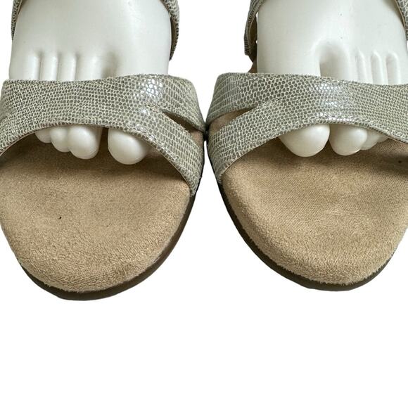 Aerosoles Glossary Wedge Leather Sandals Gray Strappy Size 10 - Picture 4 of 10
